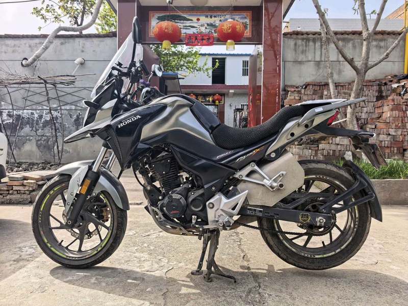 二手五羊本田猛鸷 CB190X