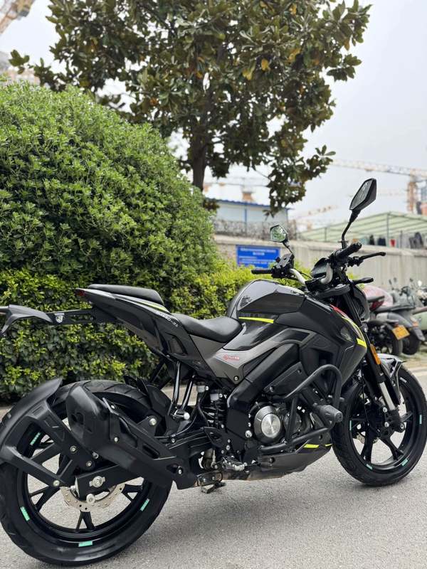 二手贝纳利小迅龙 BN150S