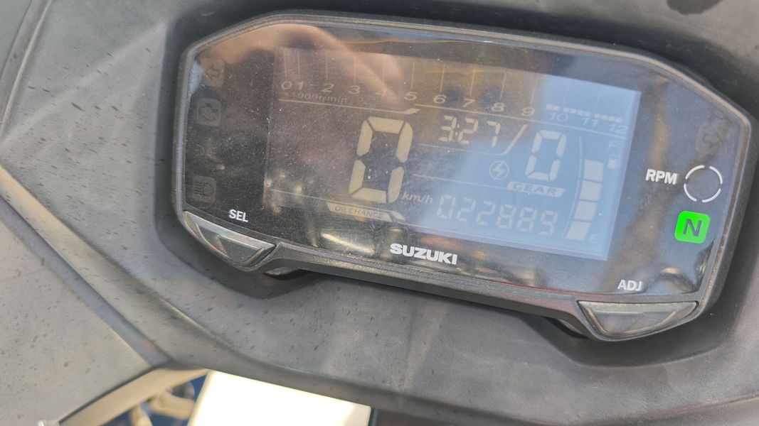 二手济南铃木极客飒 Gixxer 155