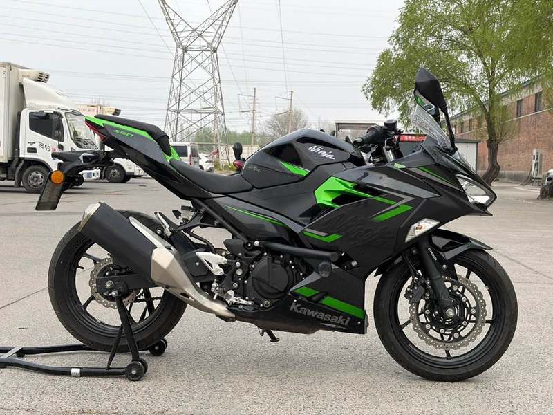 二手川崎Ninja 400