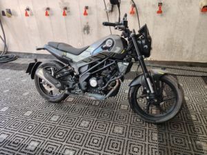 二手贝纳利幼狮 Leoncino 150