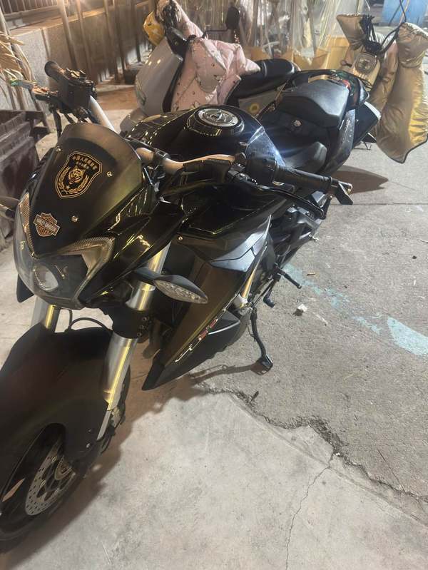 二手贝纳利TNT600i