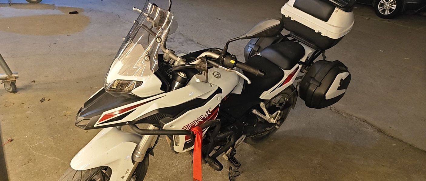 二手贝纳利金鹏 TRK251