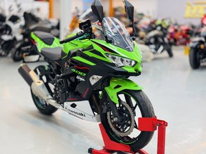二手川崎Ninja 400