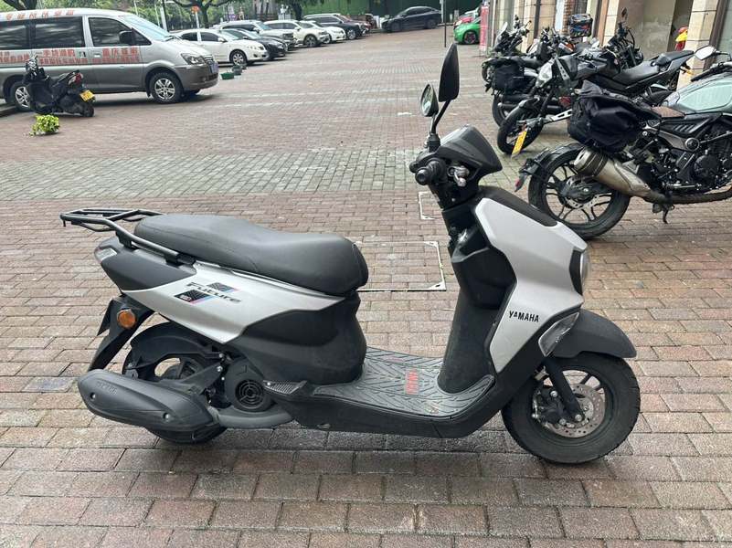 二手建设雅马哈旭鹰125