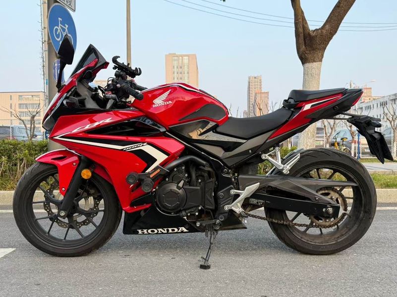 二手本田CBR400R
