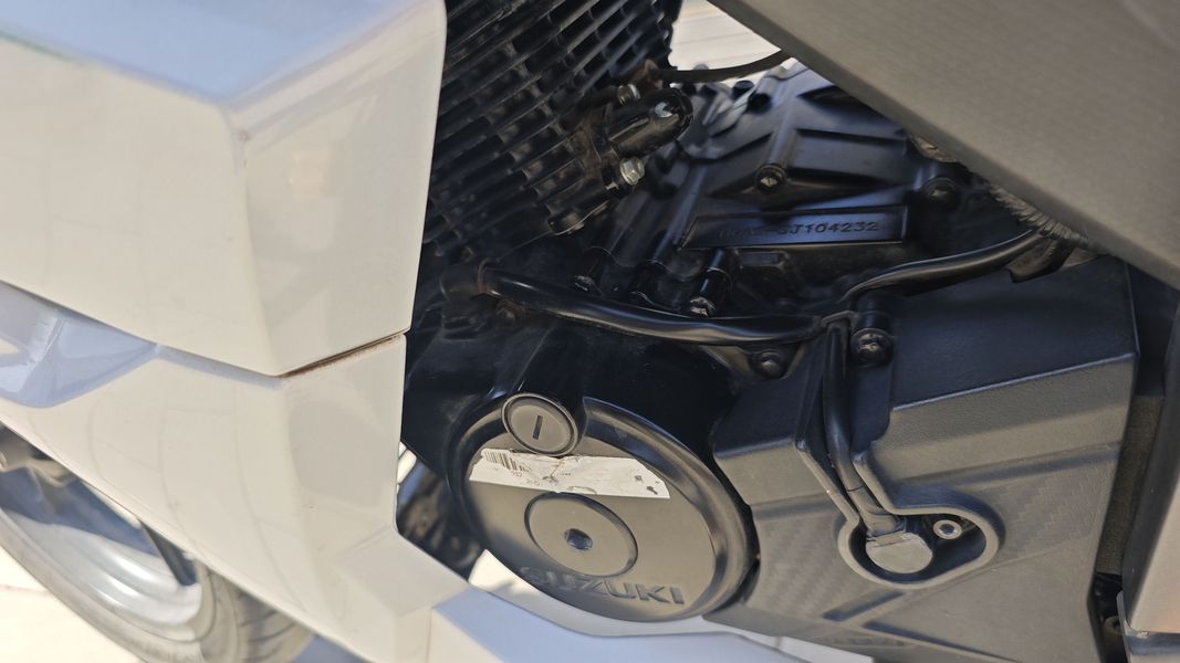 二手济南铃木极客飒 Gixxer 155