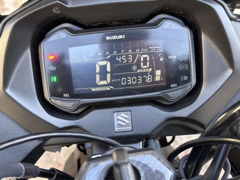 二手豪爵铃木GSX250R