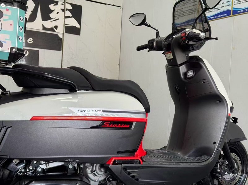 二手维多利亚Sixties 250Si