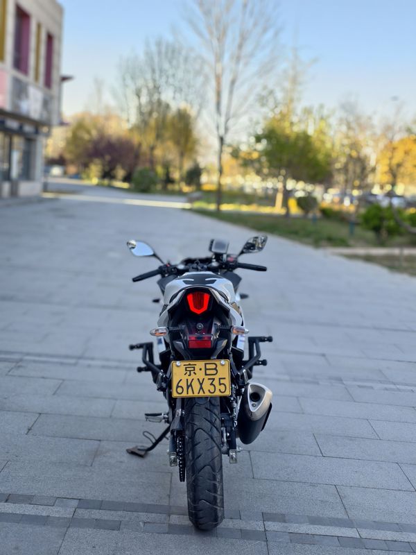 二手豪爵铃木GSX250R