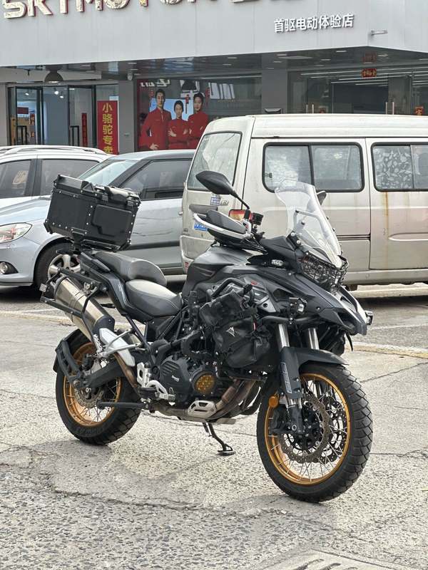 二手贝纳利TRK552