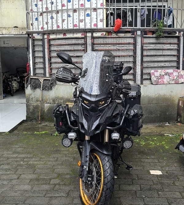 二手贝纳利TRK552