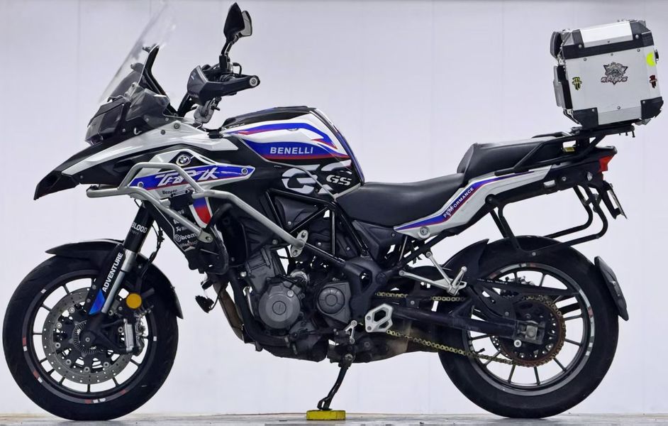 二手贝纳利金鹏 TRK502