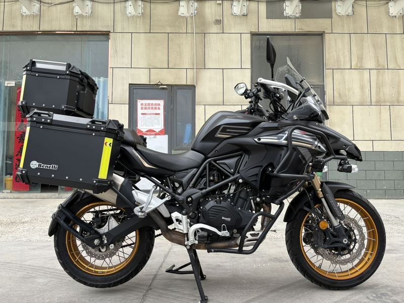 二手贝纳利TRK552