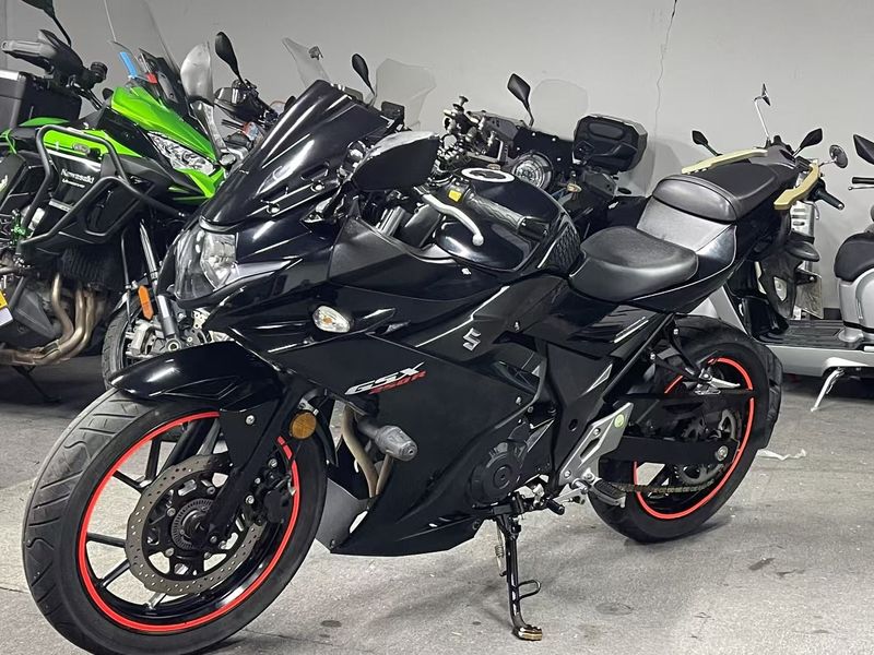 二手豪爵铃木GSX250R