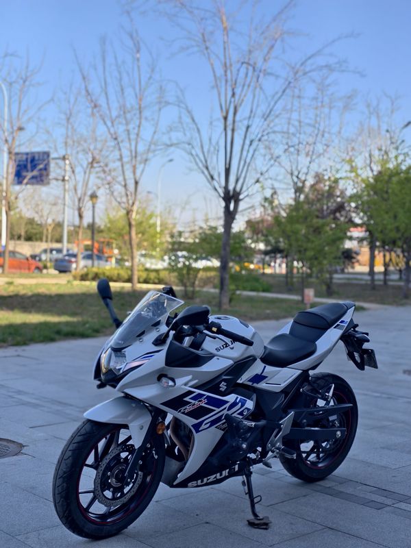 二手豪爵铃木GSX250R