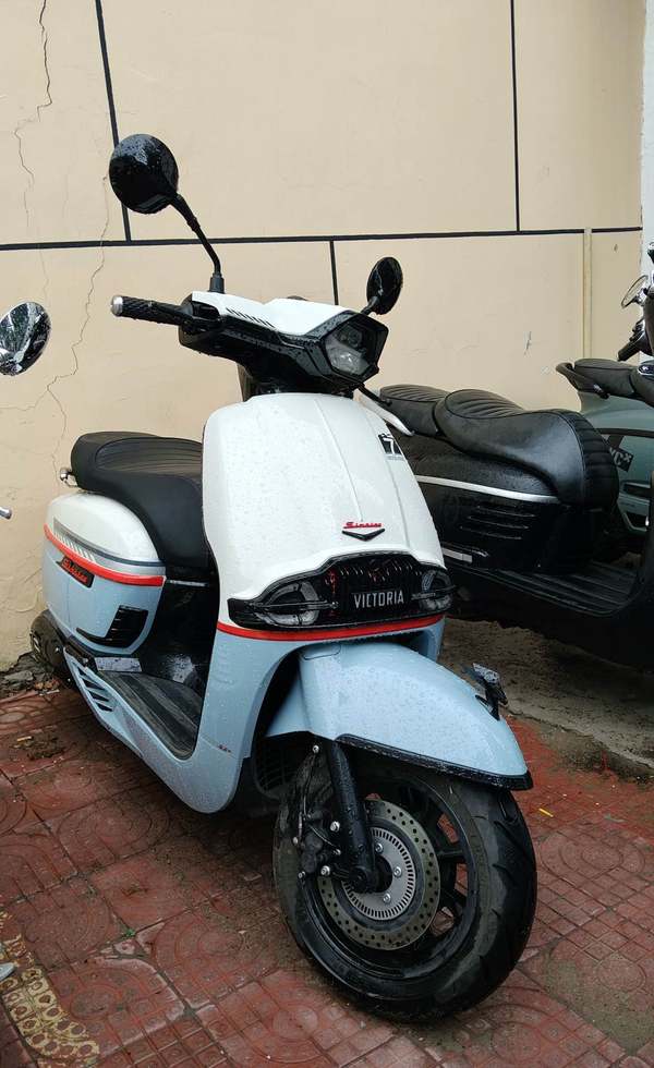 二手维多利亚Sixties 250Si