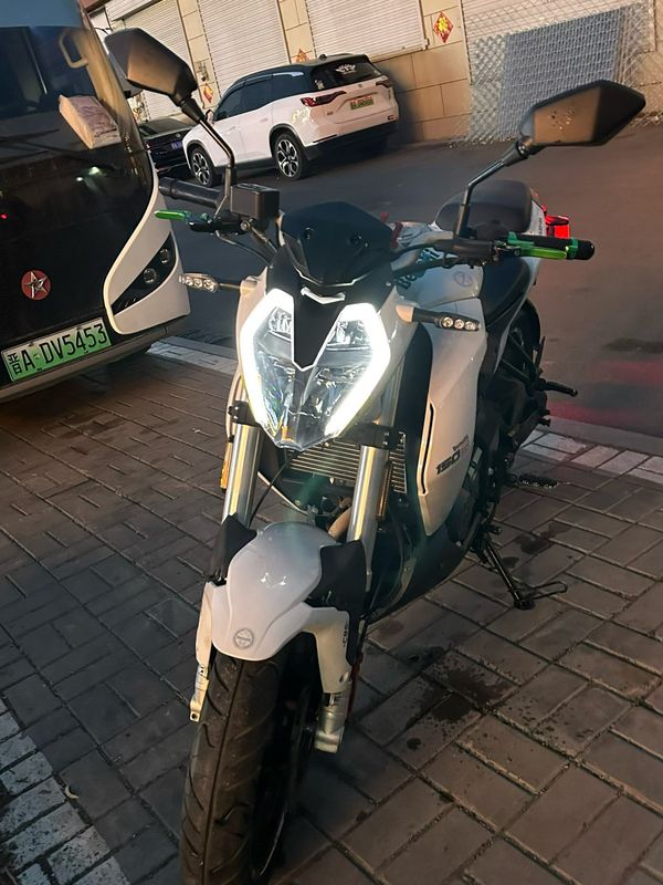 二手贝纳利小迅龙 BN150S