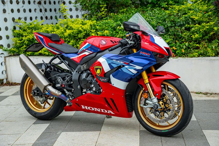 二手本田CBR 1000 RR-R