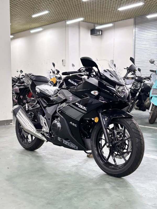 二手豪爵铃木GSX250R