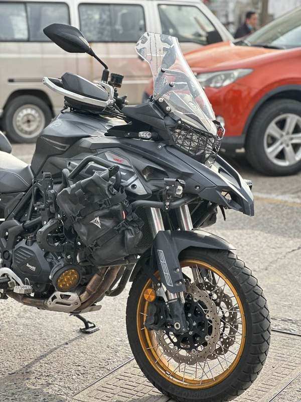 二手贝纳利TRK552