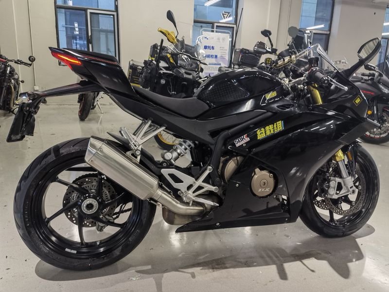 二手张雪机车500RR