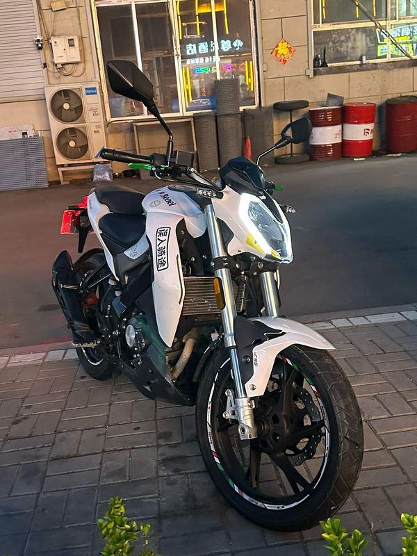 二手贝纳利小迅龙 BN150S