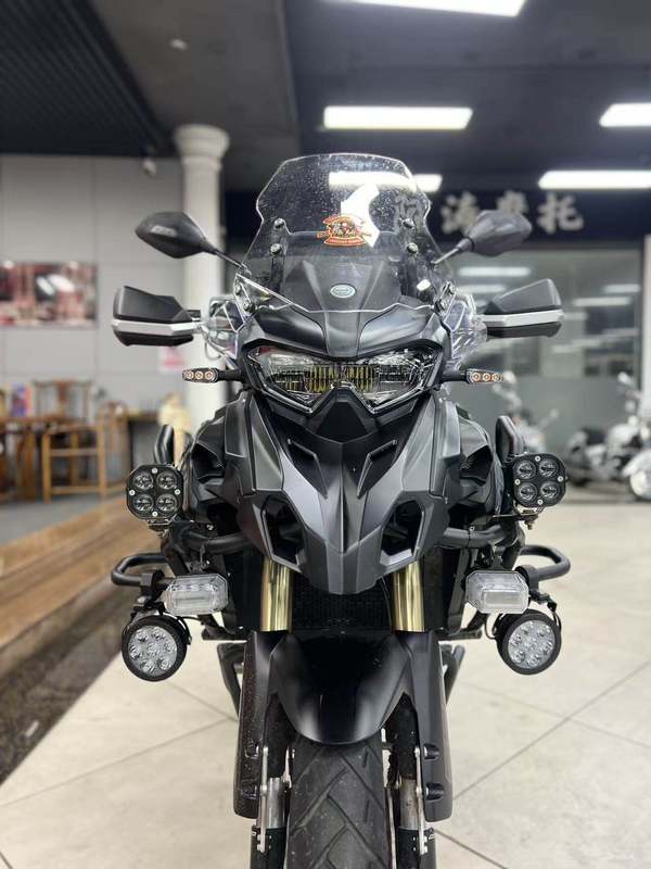 二手贝纳利TRK552