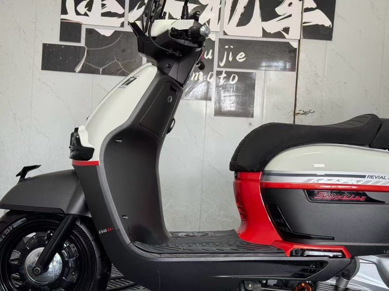 二手维多利亚Sixties 250Si