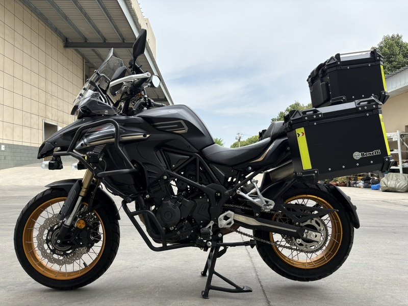 二手贝纳利TRK552