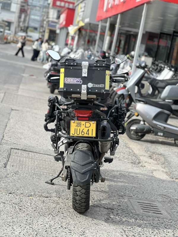 二手贝纳利TRK552