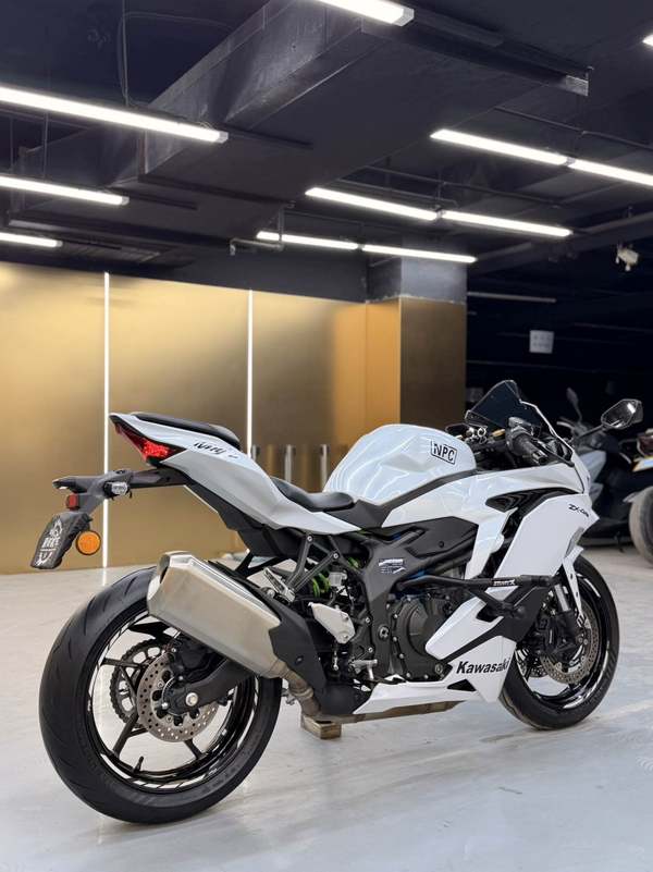 二手川崎ZX-4R