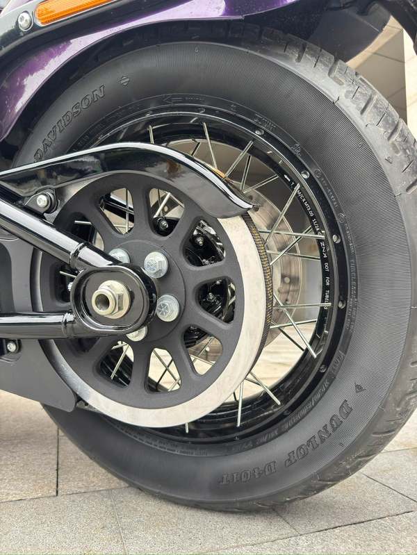 二手哈雷戴维森街霸 Street Bob