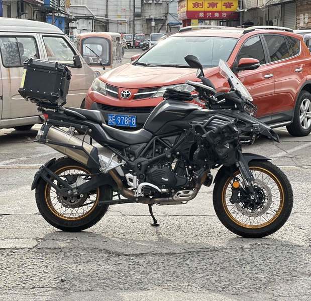 二手贝纳利TRK552