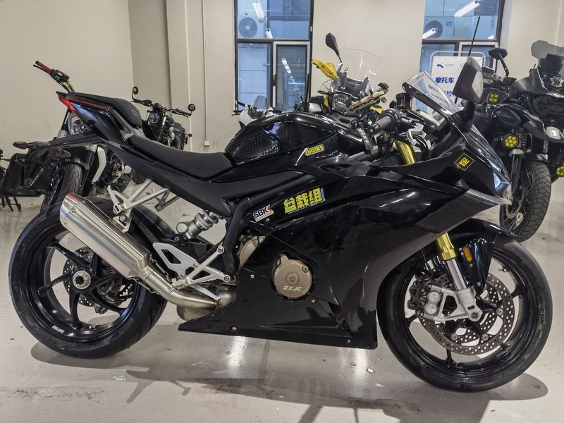 二手张雪机车500RR