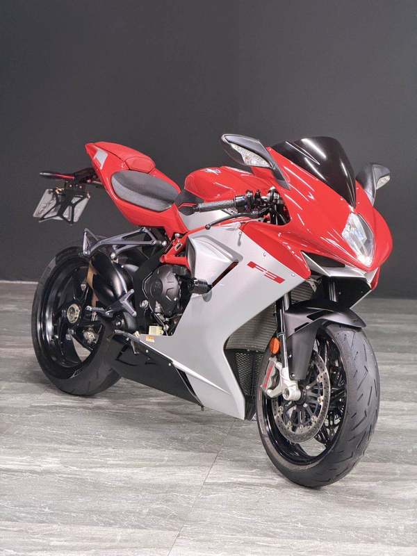 二手奥古斯塔F3 800