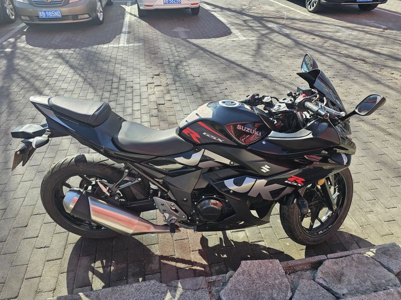 二手豪爵铃木GSX250R