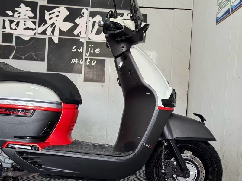 二手维多利亚Sixties 250Si