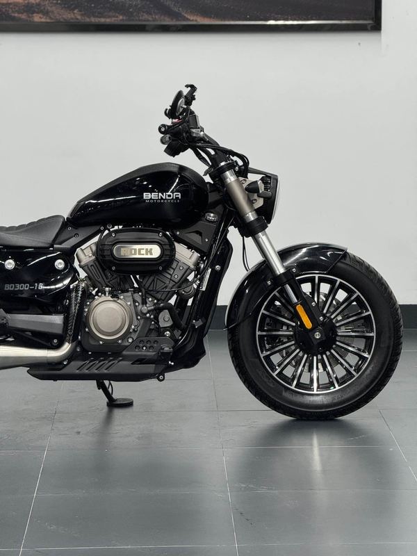 二手奔达Rock300 灰石