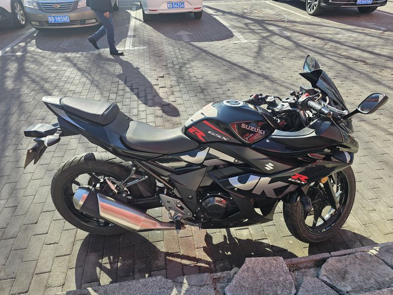 二手豪爵铃木GSX250R