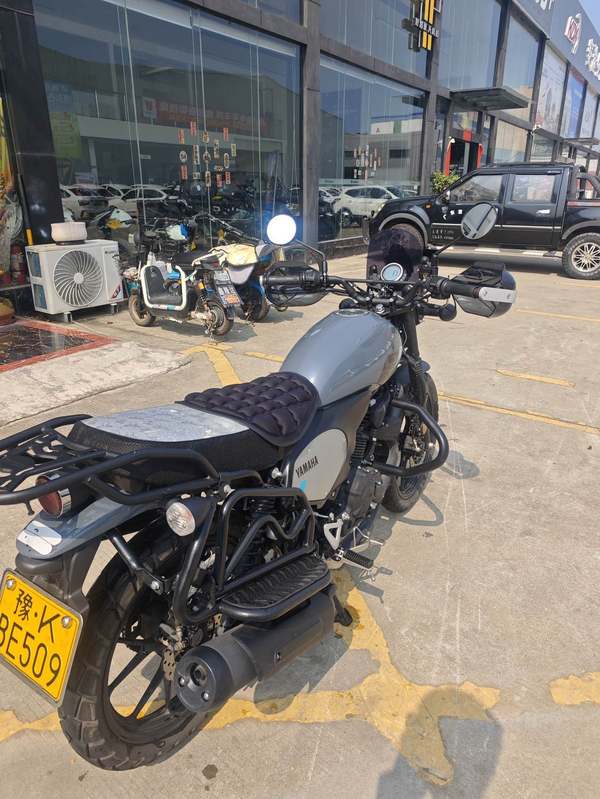 二手建设雅马哈GT150 Fazer