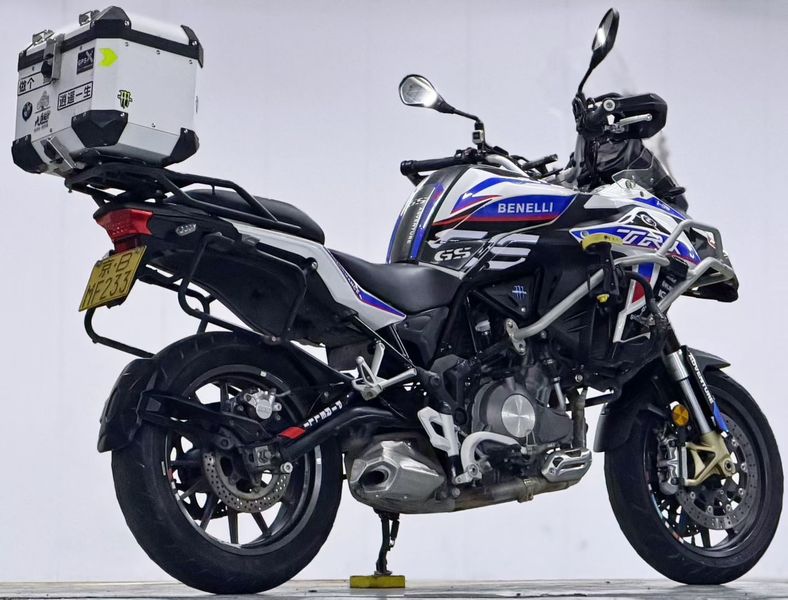 二手贝纳利金鹏 TRK502