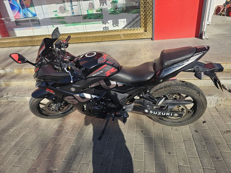 二手豪爵铃木GSX250R