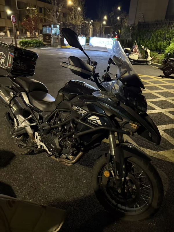 二手贝纳利金鹏 TRK502