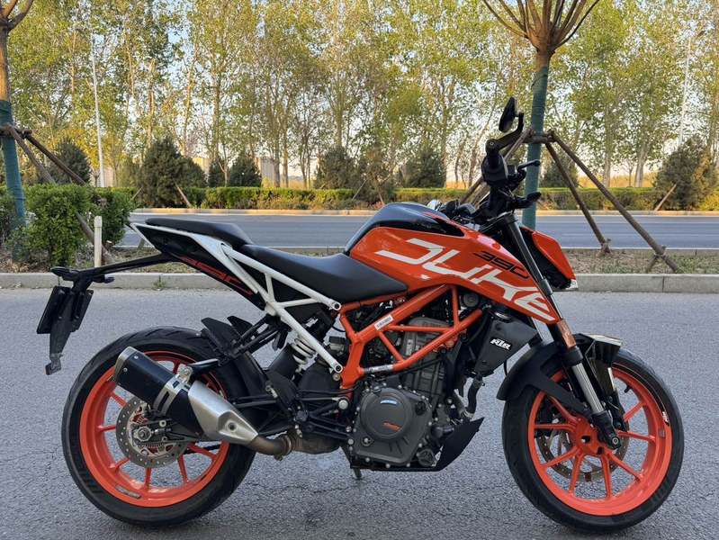 二手KTMR2R390 Duke