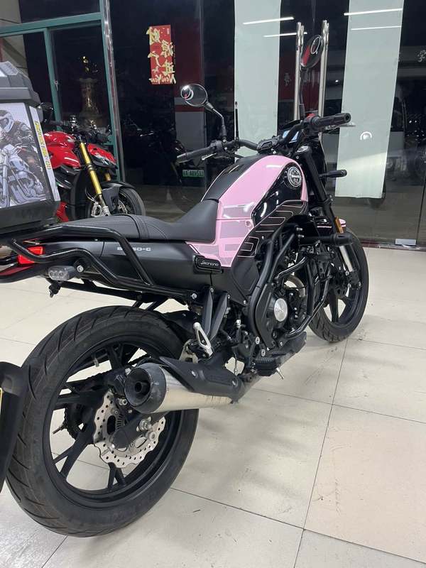 二手贝纳利幼狮 Leoncino 150