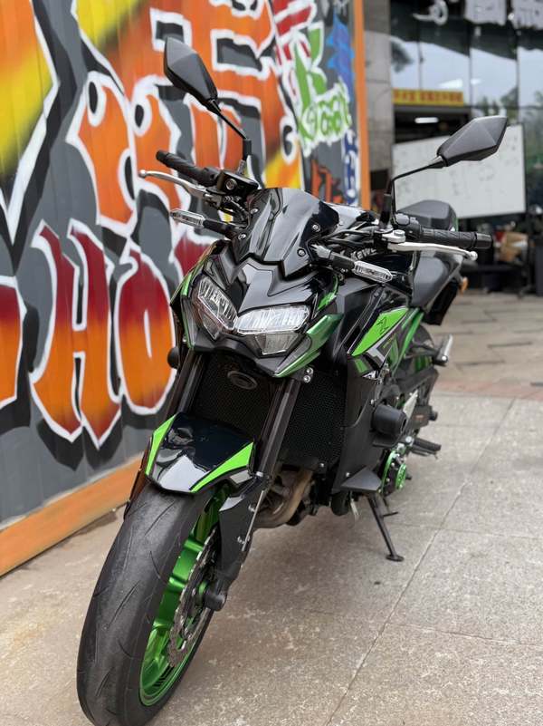 二手川崎Z900