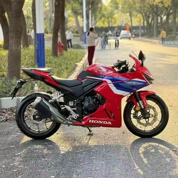 二手本田CBR400R