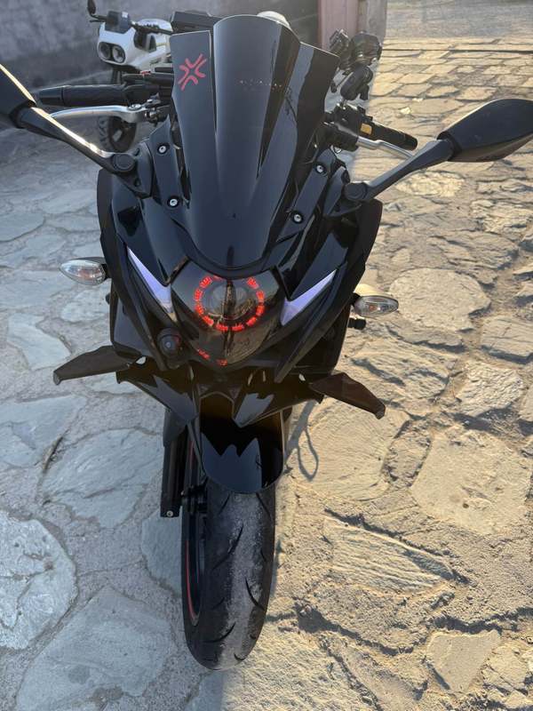 二手豪爵铃木GSX250R