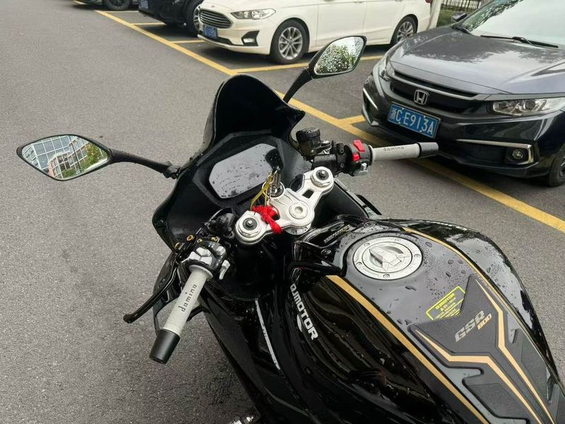 二手QJMOTOR赛800